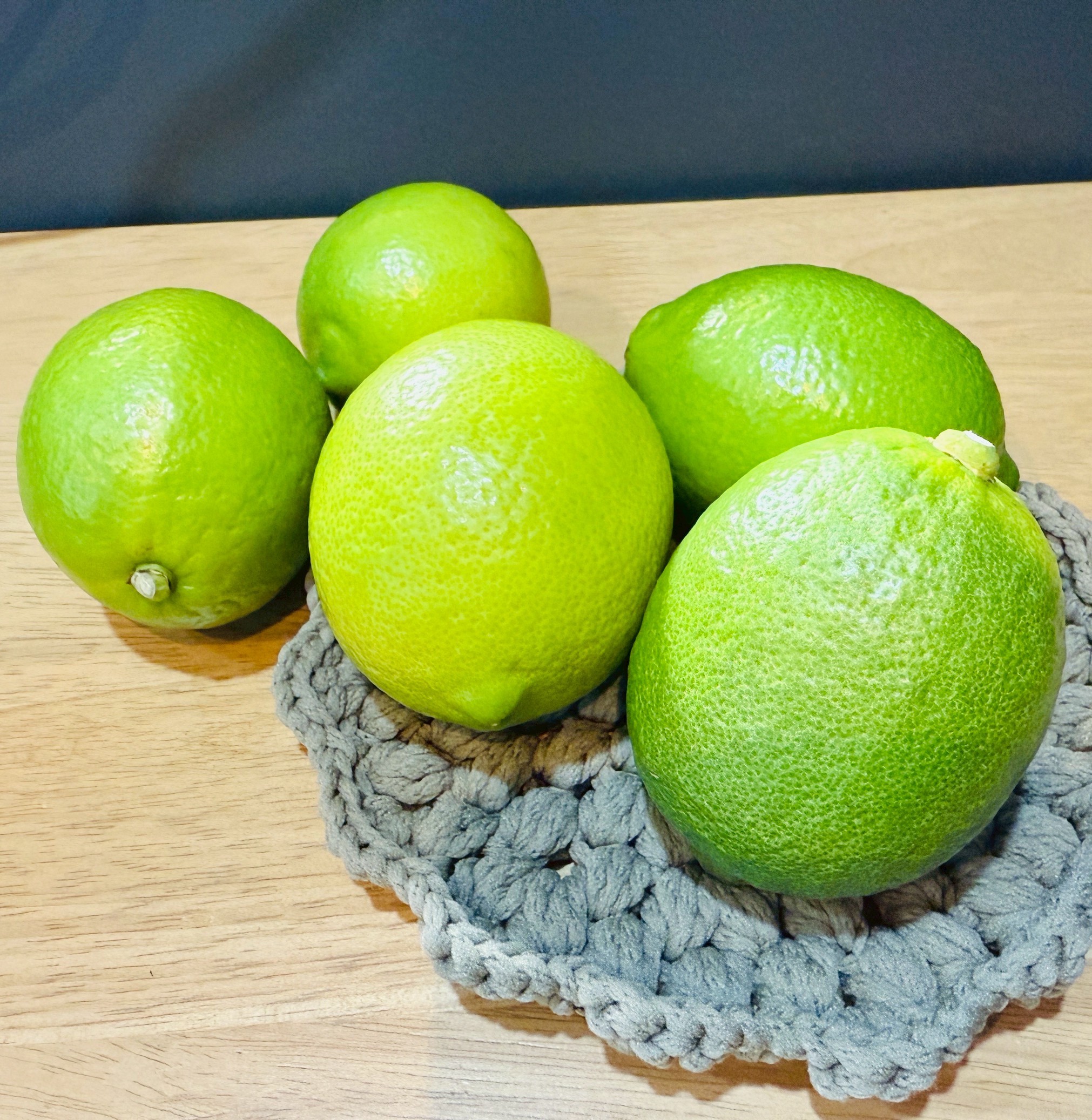 鮮烈な香りのグリーンレモン